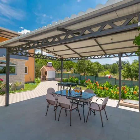 Petra, - Makarska Villa